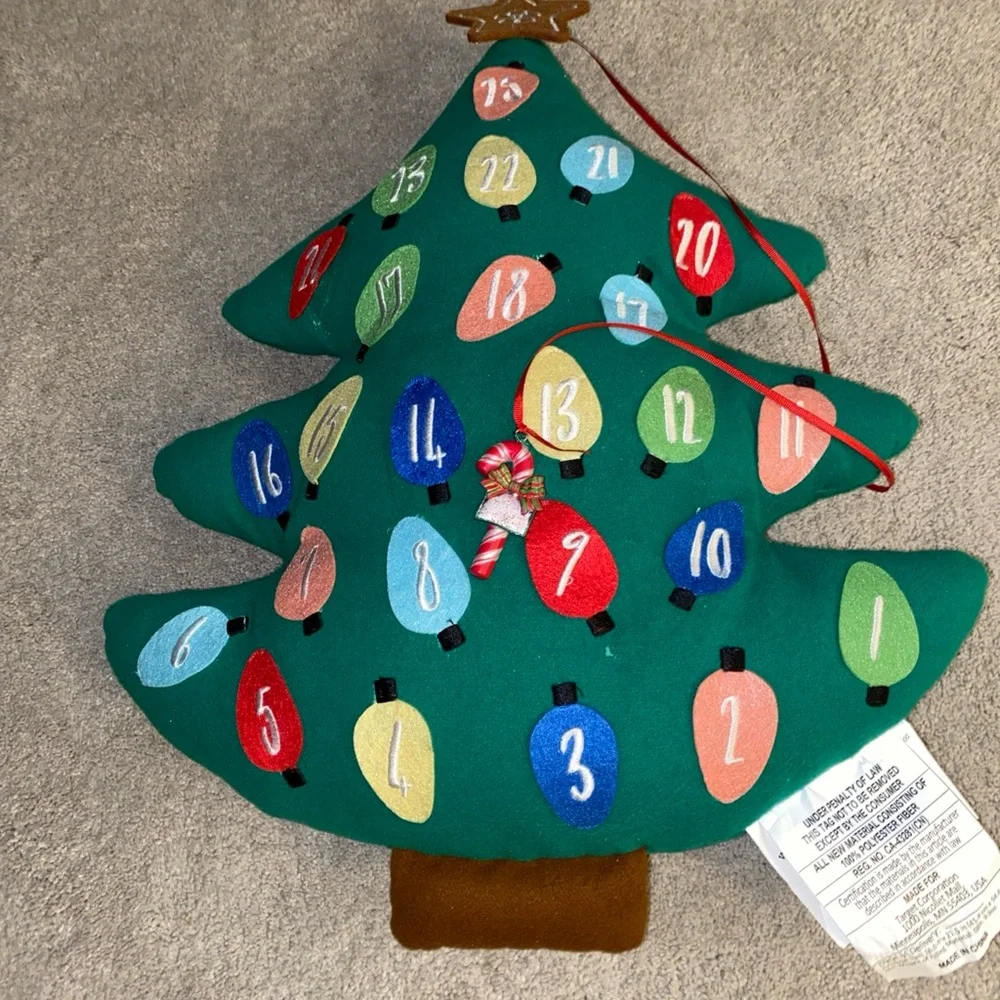 Christmas Tree Shape Advent Countdown‎ Calendar Throw Pillow 21.5” New